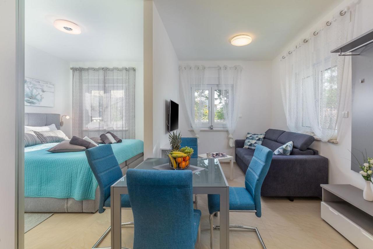 Evita Fazana Premium Studio Apartments Exteriör bild