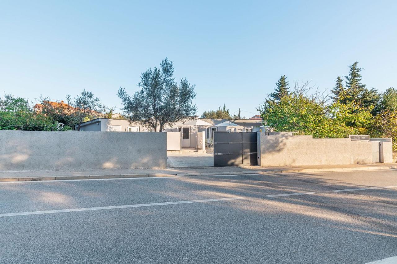 Evita Fazana Premium Studio Apartments Exteriör bild