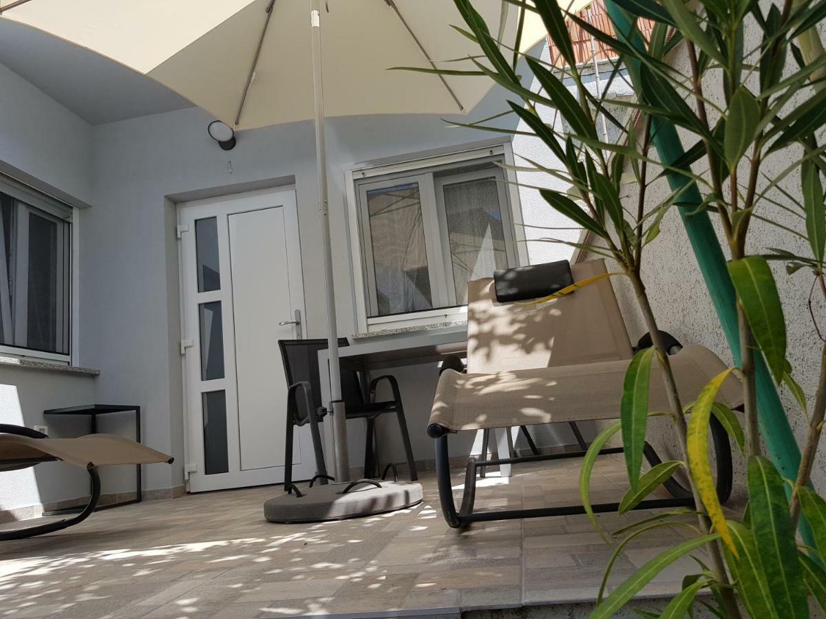 Evita Fazana Premium Studio Apartments Exteriör bild