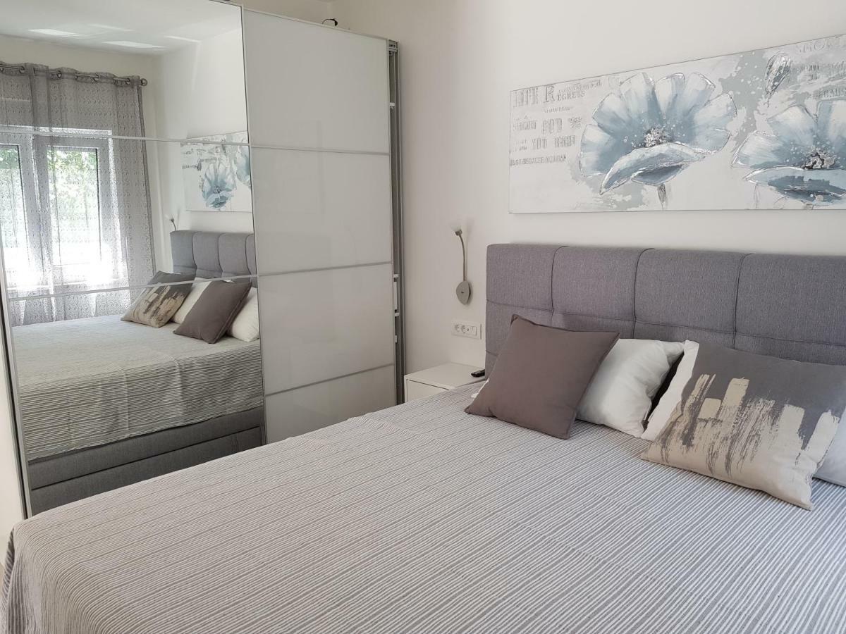 Evita Fazana Premium Studio Apartments Exteriör bild