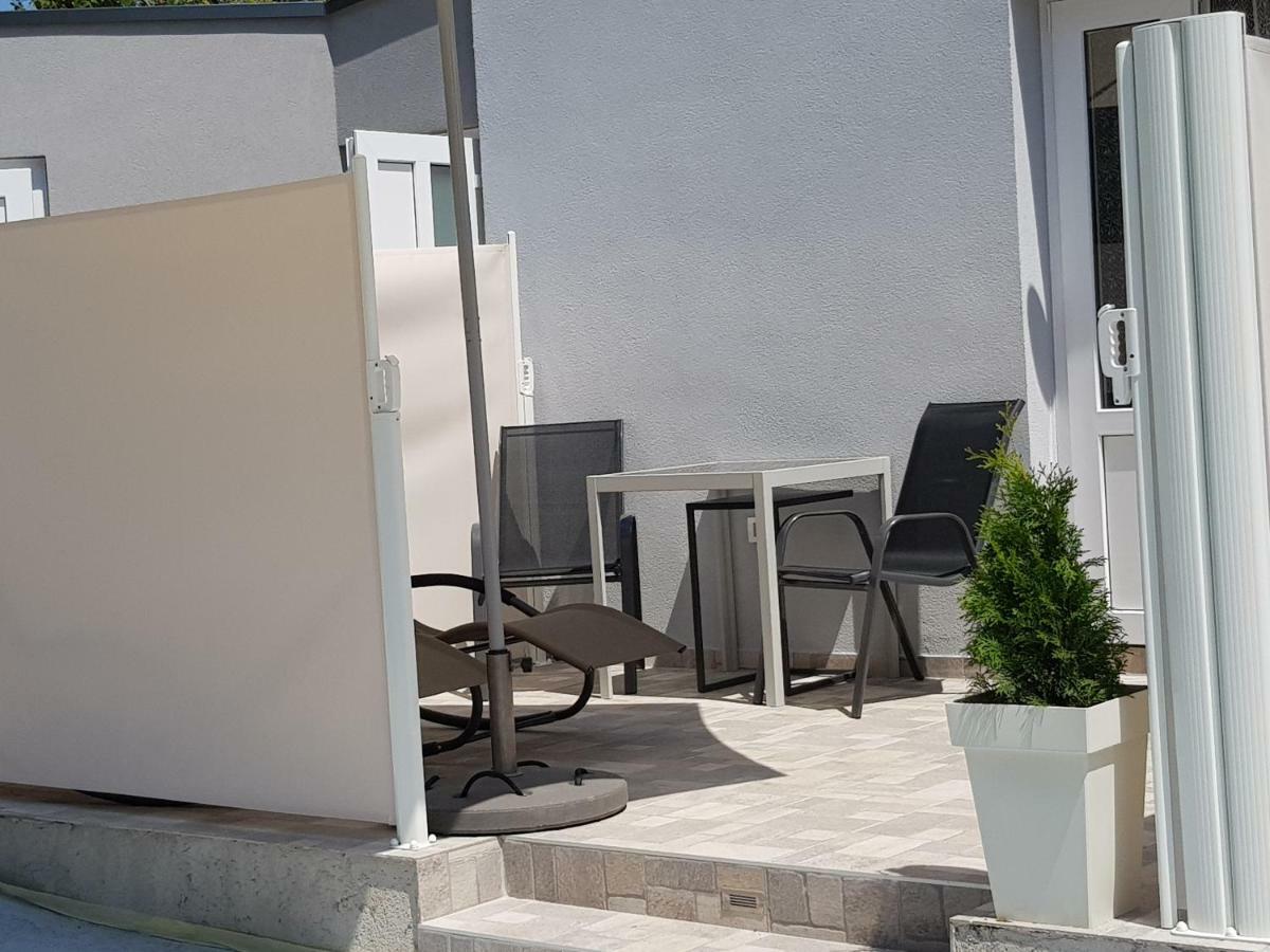 Evita Fazana Premium Studio Apartments Exteriör bild