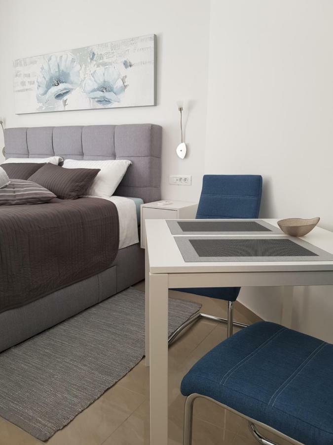 Evita Fazana Premium Studio Apartments Exteriör bild