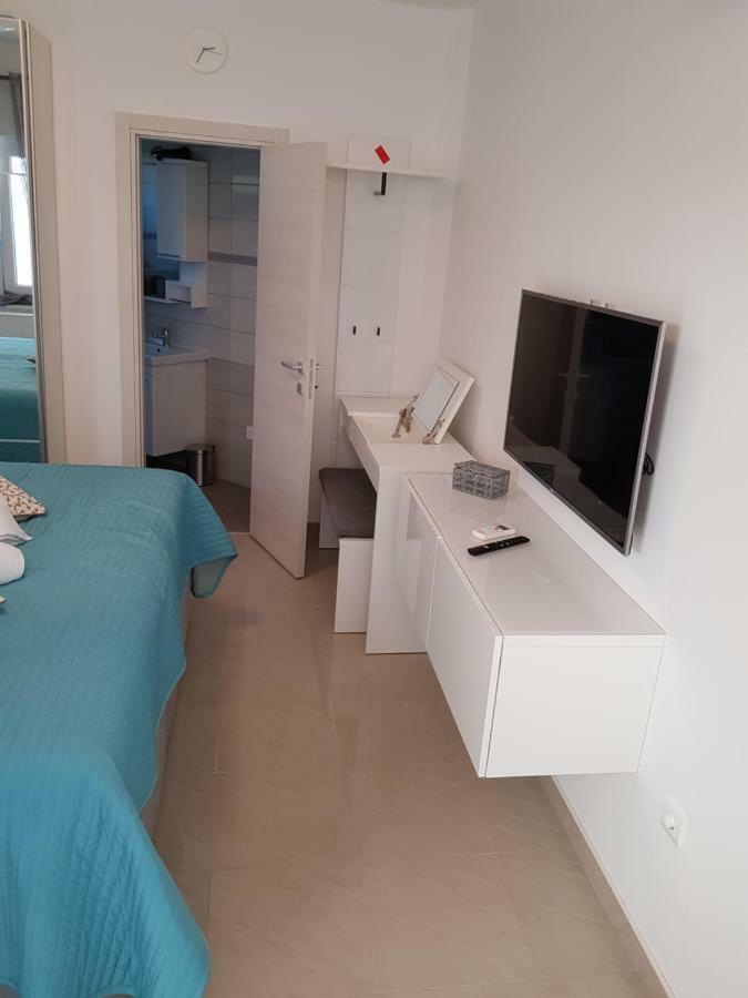 Evita Fazana Premium Studio Apartments Exteriör bild