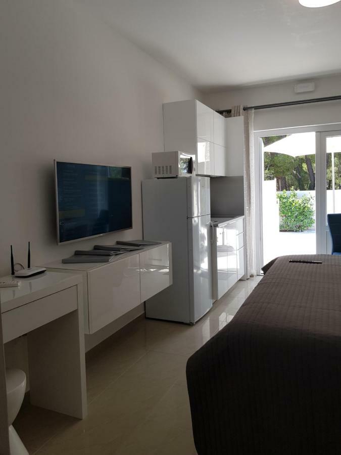 Evita Fazana Premium Studio Apartments Exteriör bild
