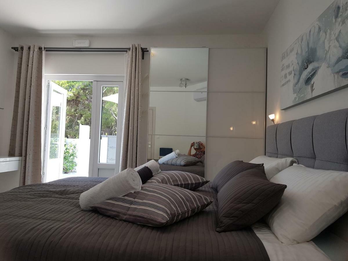 Evita Fazana Premium Studio Apartments Exteriör bild